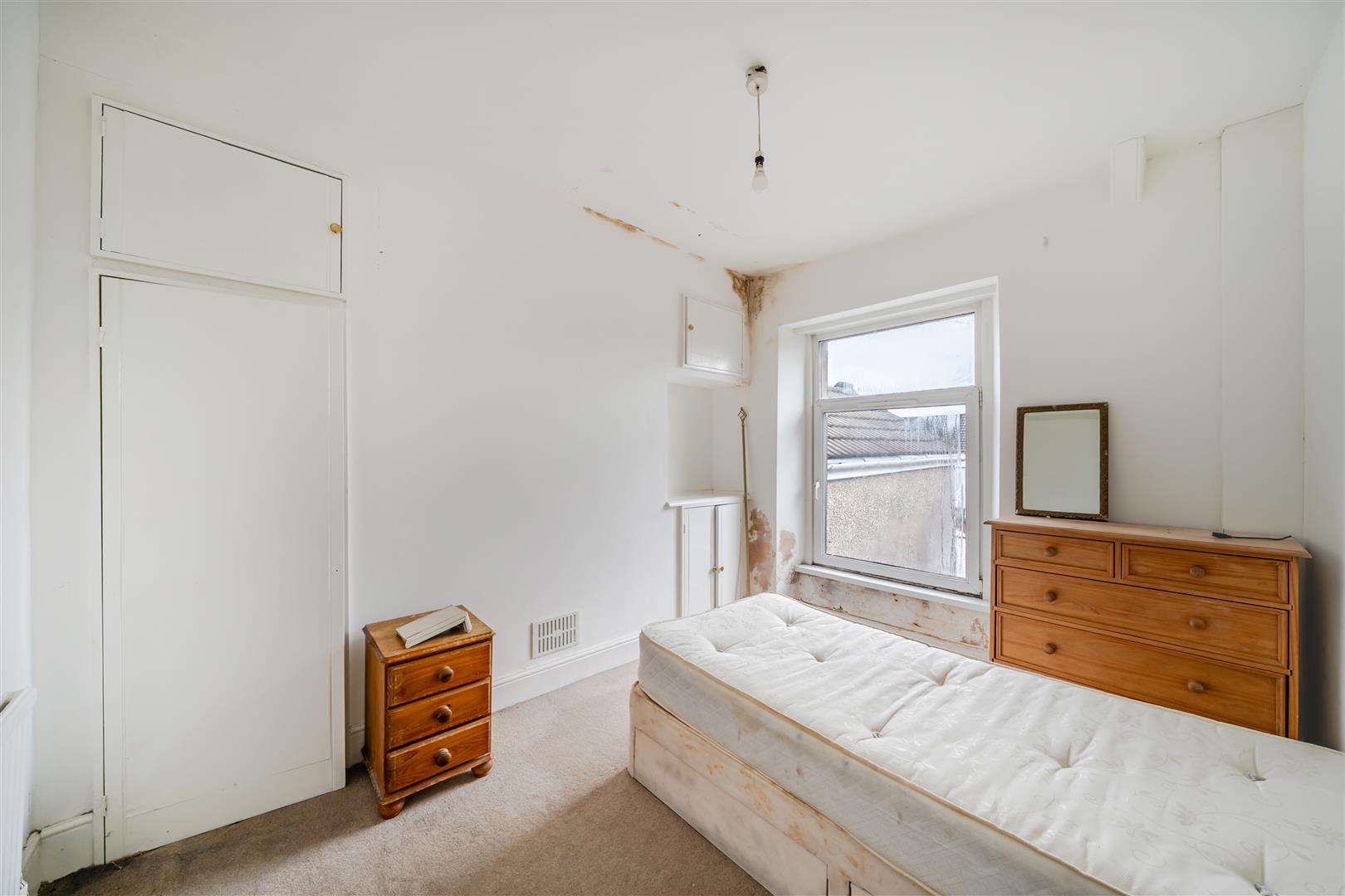 Oxford Street, Swansea, SA1 3JJ